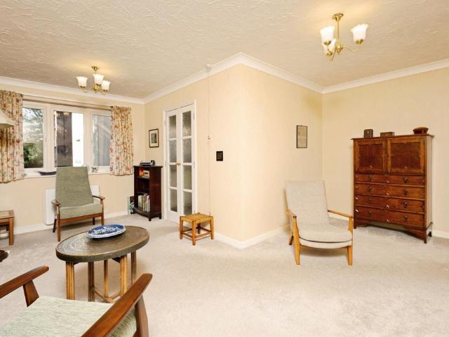 Flat for sale in Goldthorn Hill, Wolverhampton