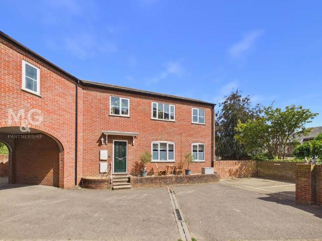 Flat for sale in Howard Estate, Chedburgh