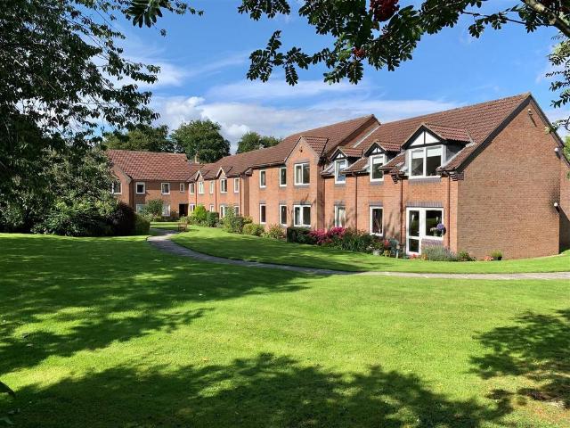 Flat for sale in Swanland, East Riding Of Yorkshire