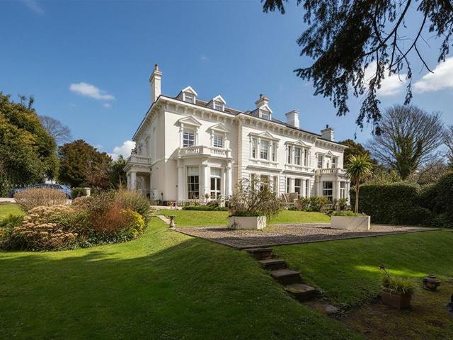 Flat for sale in Mount Wise, Isle Of Man