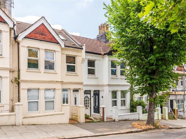 Flat for sale in Aldrington