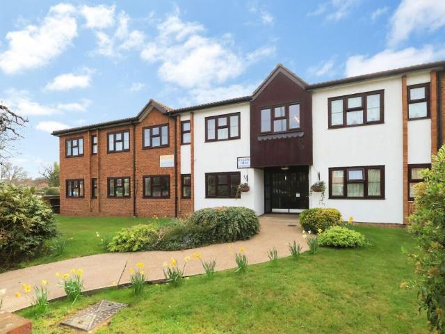 Flat for sale in Coney Hall, Greater London