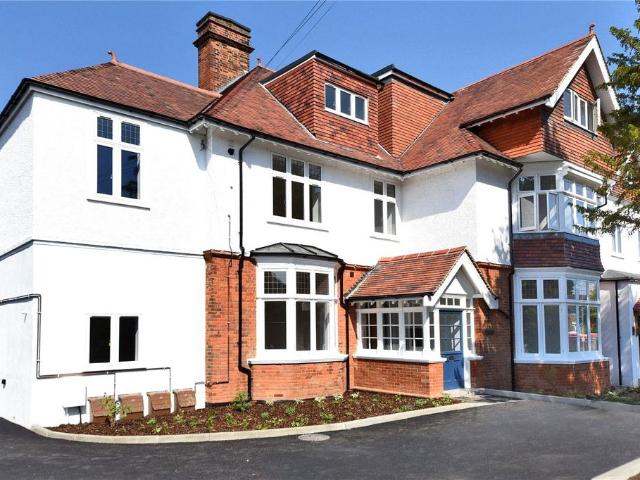 Flat for sale in London Borough of Sutton, Greater London