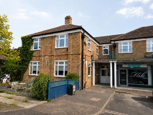 Flat for sale in Flitwick, Bedfordshire