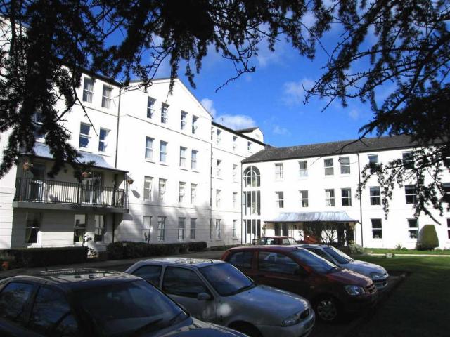 Flat for sale in Milverton, Green Close