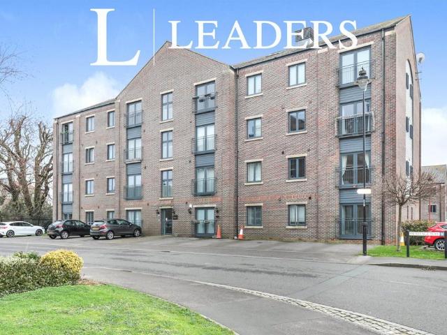 Flat for sale in Priddy's Hard, Middlecroft
