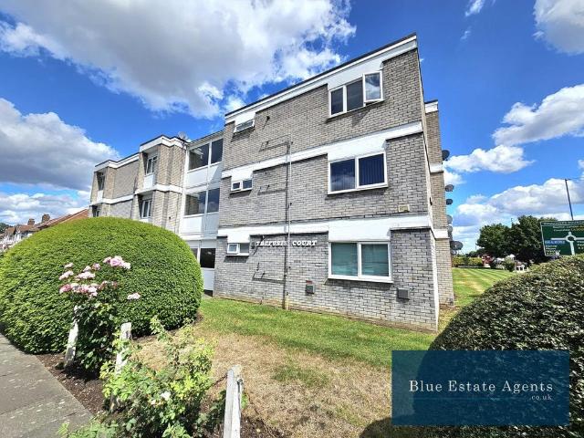 Flat for sale in London Borough of Hounslow, Greater London
