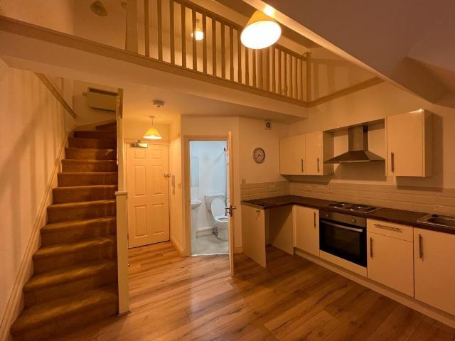 Flat for sale in Calderstones