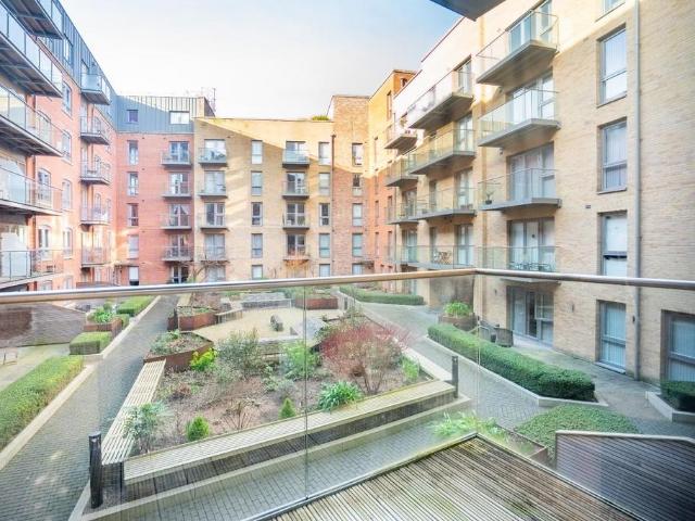 Flat for sale in High Field, York