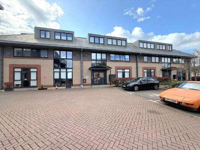Flat for sale in Sheerwater, Woking