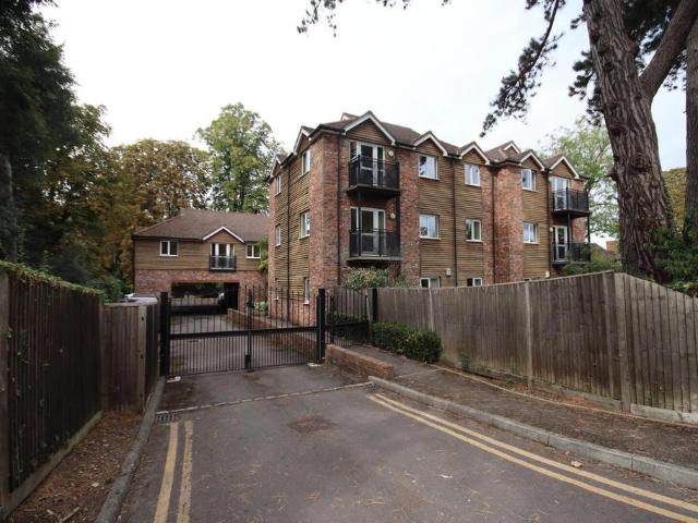 Flat for sale in North Town, Maidenhead