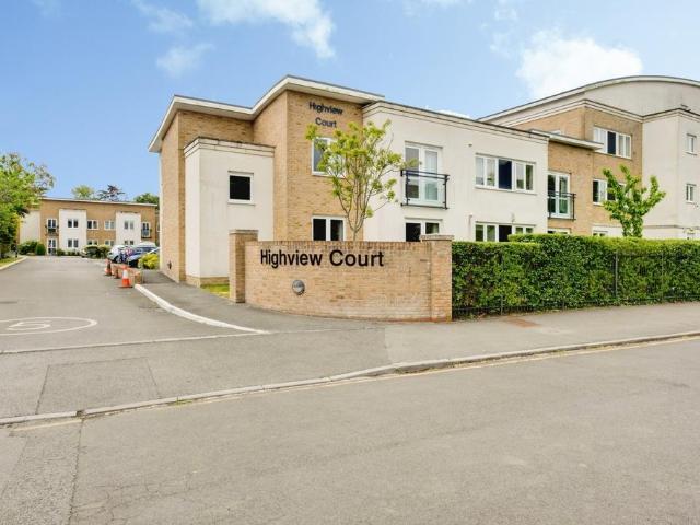 Flat for sale in Highcliffe