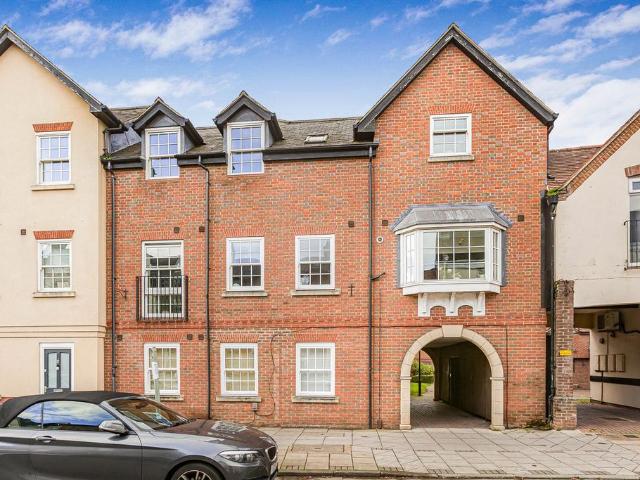 Flat for sale in Caldecott, Dromore