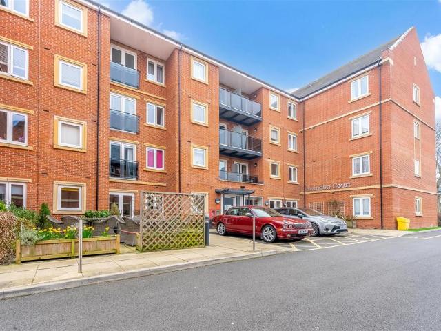 Flat for sale in Darlington
