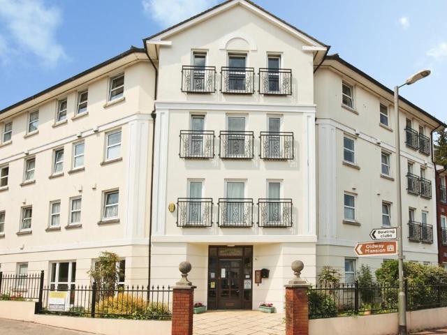 Flat for sale in Oldway, Paignton