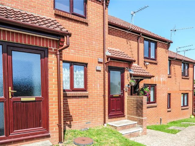Flat for sale in Poole