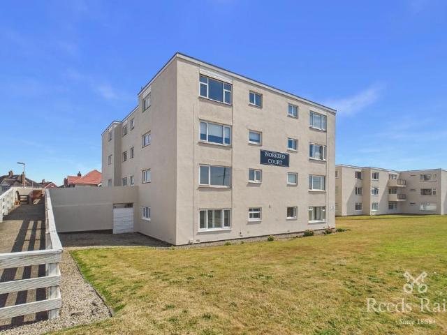 Flat for sale in Blackpool