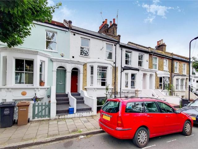 Flat for sale in Homerton, Greater London