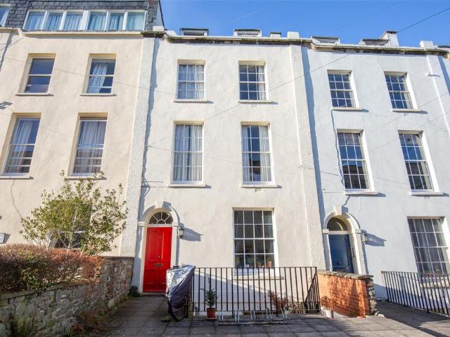 Flat for sale in Spike Island, Feckenham
