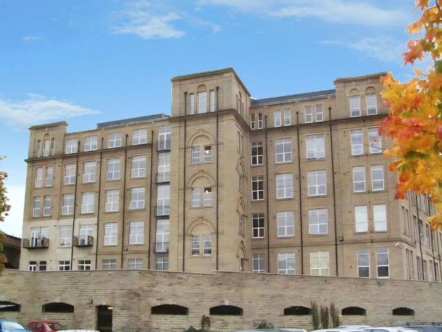 Flat for sale in Eightlands, Dewsbury