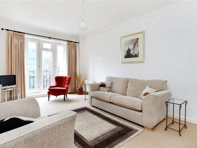 Flat for sale in Westminster, Greater London