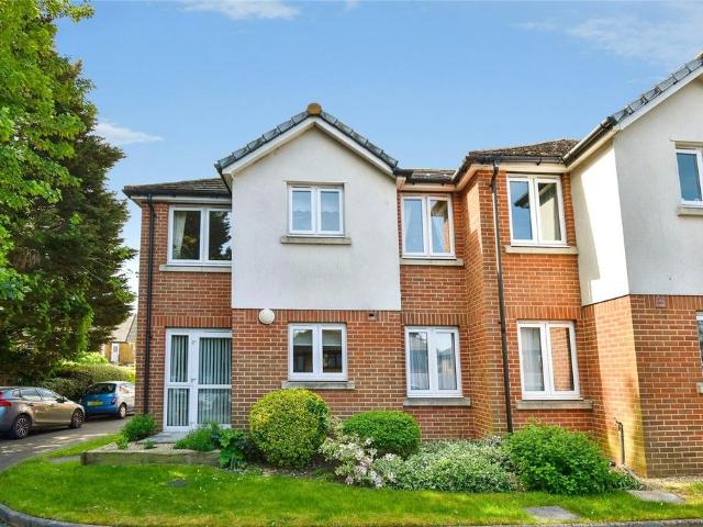 Flat for sale in Rainham, Gillingham