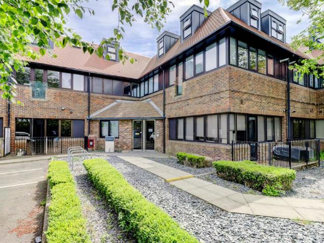 Flat for sale in High Wycombe