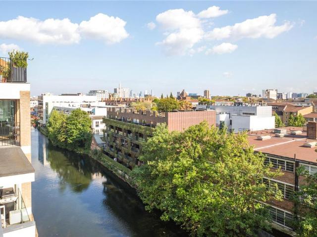 Flat for sale in Hoxton, De Beauvoir Town