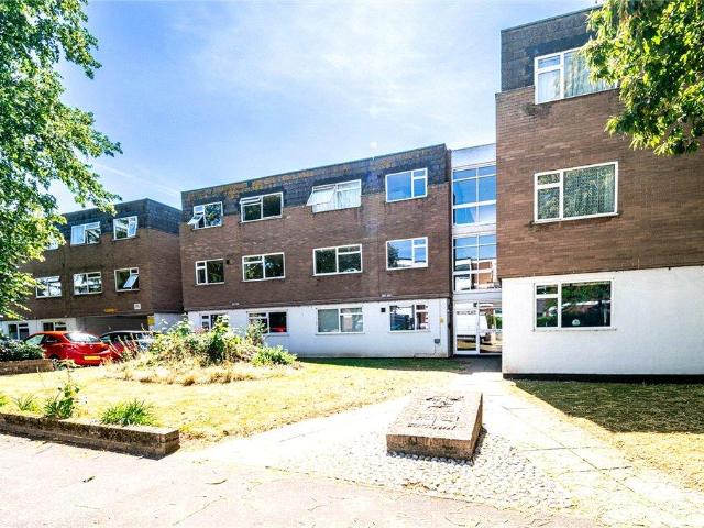 Flat for sale in Heigham Grove, East Bank