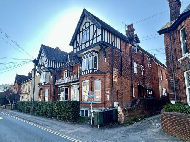 Flat for sale in Bridgefield, Kent