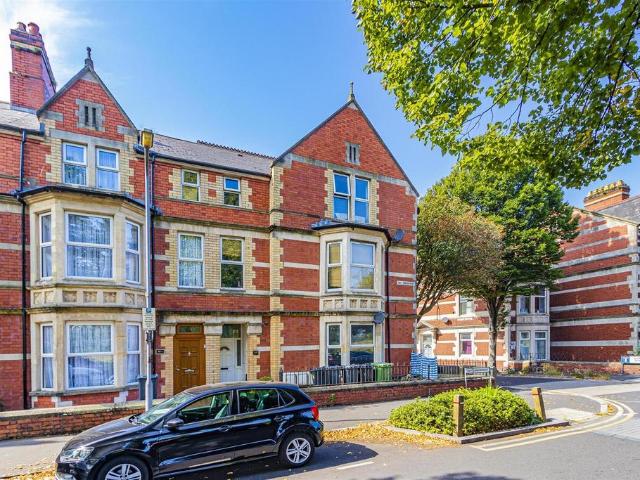 Flat for sale in Falcon Lodge, Wales