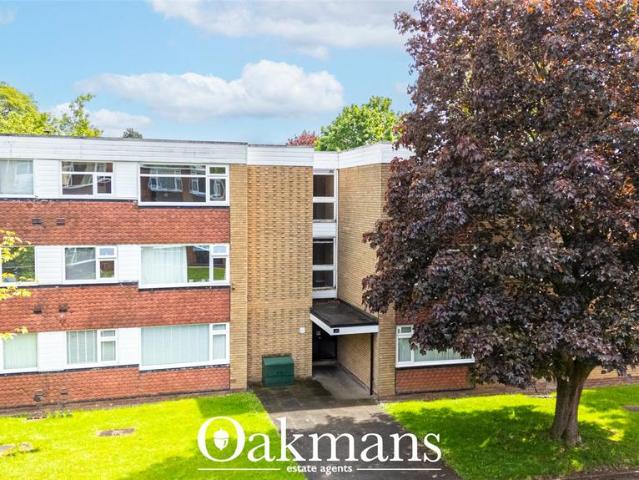 Flat for sale in Woodgate, West Midlands