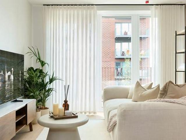 Flat for sale in Alperton, Greater London