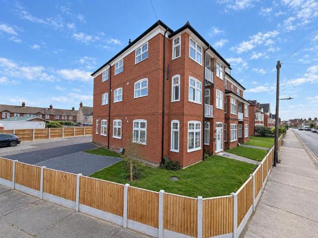 Flat for sale in Old Felixstowe, East Suffolk