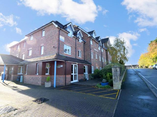 Flat for sale in Frome