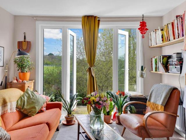 Flat for sale in London Borough of Croydon, South Norwood
