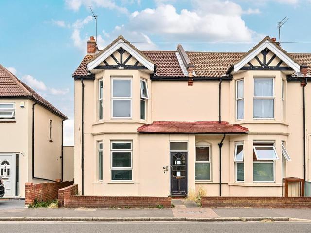 Flat for sale in Brooklands, Monks Orchard