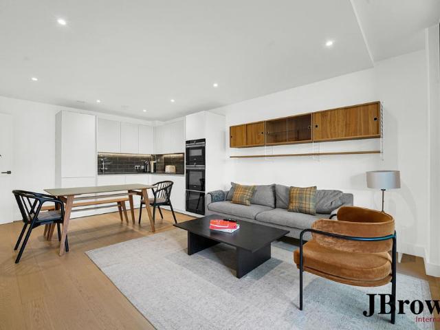 Flat for sale in Spitalfields, Greater London