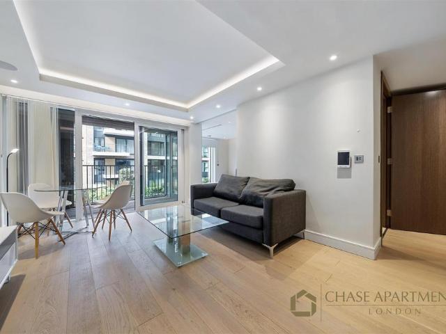 Flat for sale in Greater London