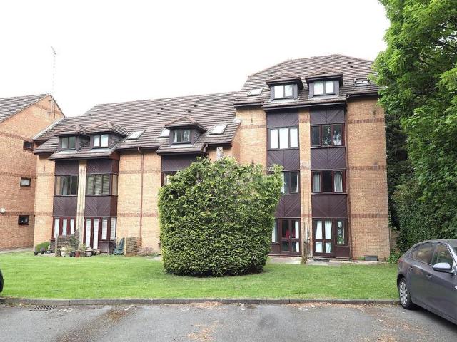 Flat for sale in Holywell Estate, North Watford