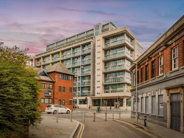 Flat for sale in St Ann's, Haddon