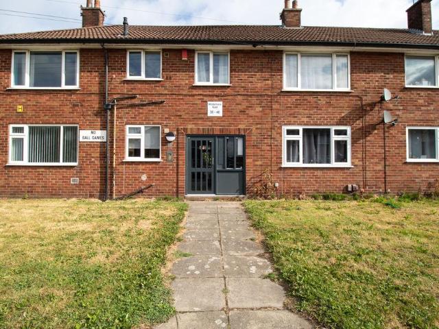 Flat for sale in Lee Bank, Greater Manchester