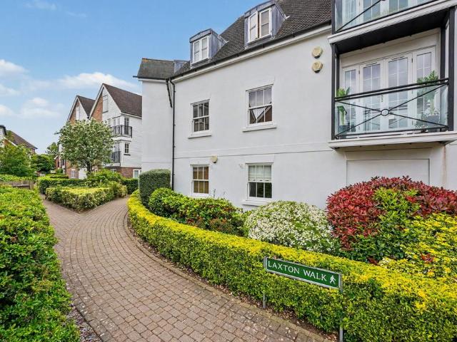 Flat for sale in Bourne Vale, Kent