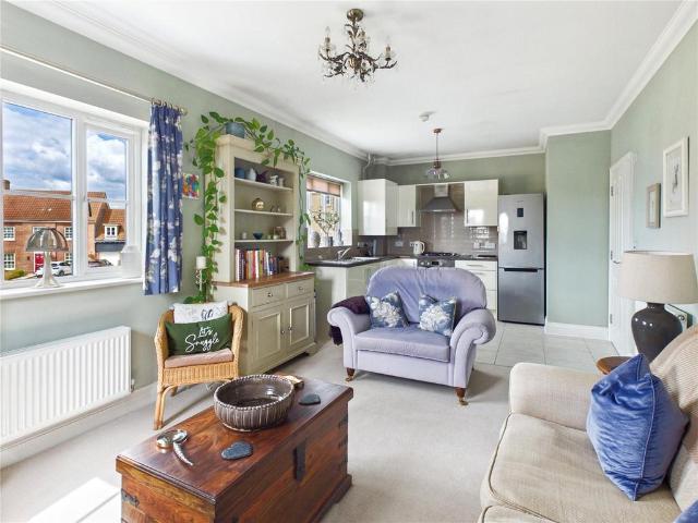Flat for sale in Eastbridge, Suffolk