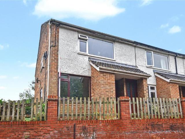 Flat for sale in Horsforth, West Yorkshire