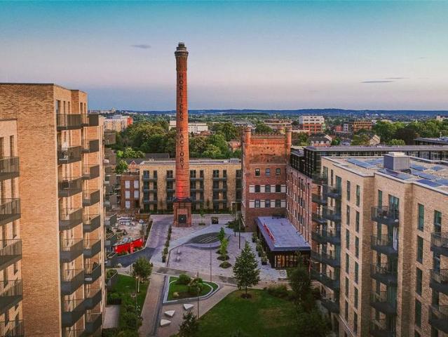Flat for sale in Slough