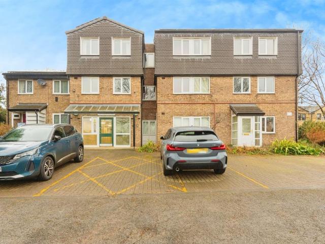 Flat for sale in Marsh, Huddersfield