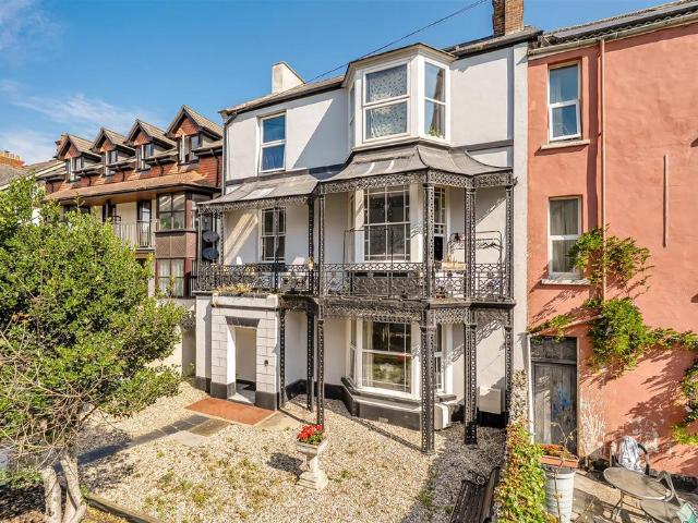 Flat for sale in Seaton, Budlake