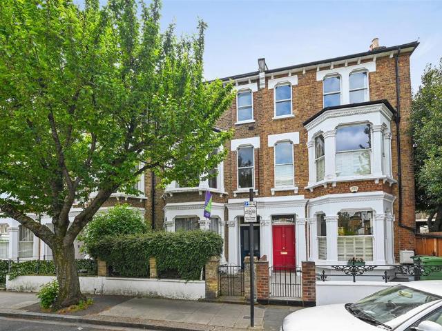 Flat for sale in Brook Green, Greater London