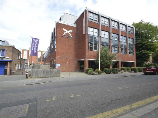 Flat for sale in Rush Green, Greater London
